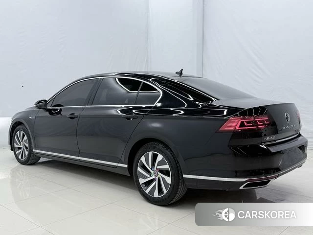 Volkswagen Magotan PHEV id 4365826 из Китая 17