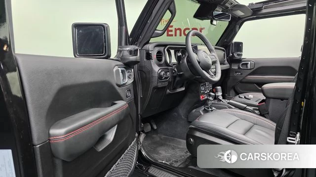 Jeep Wrangler (JL) id 4630050 из Кореи 33