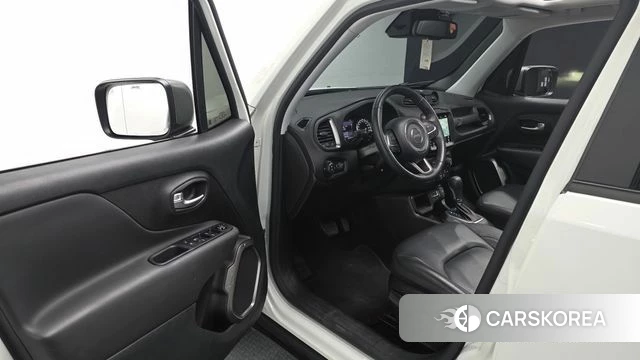 Jeep Renegade id 4769711 из Кореи 36