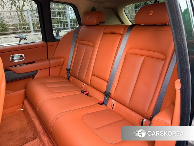 Rolls-Royce Cullinan id 4585124 из Кореи 18