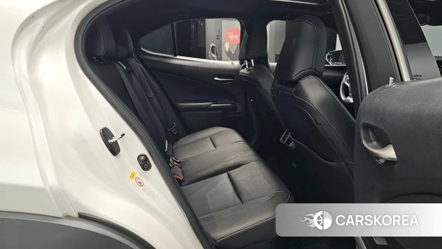 Lexus UX250h id 4677587 из Кореи 32