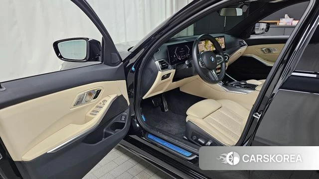 BMW 3 Series (G20) id 4302546 из Кореи 32