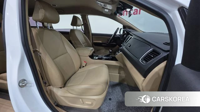 Kia The New Carnival id 4471655 из Кореи 20