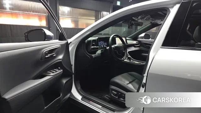 Toyota Crown Crossover id 3776117 из Кореи 20