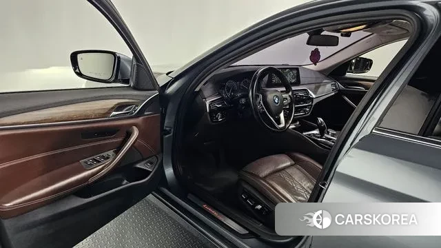 BMW 5 Series (G30) id 3265136 из Кореи 20