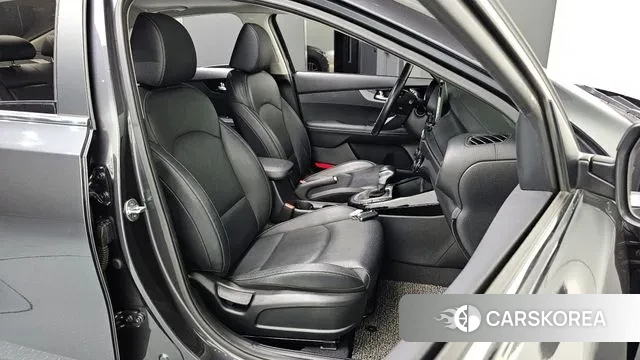 Kia Come New K3 id 3723719 из Кореи 20