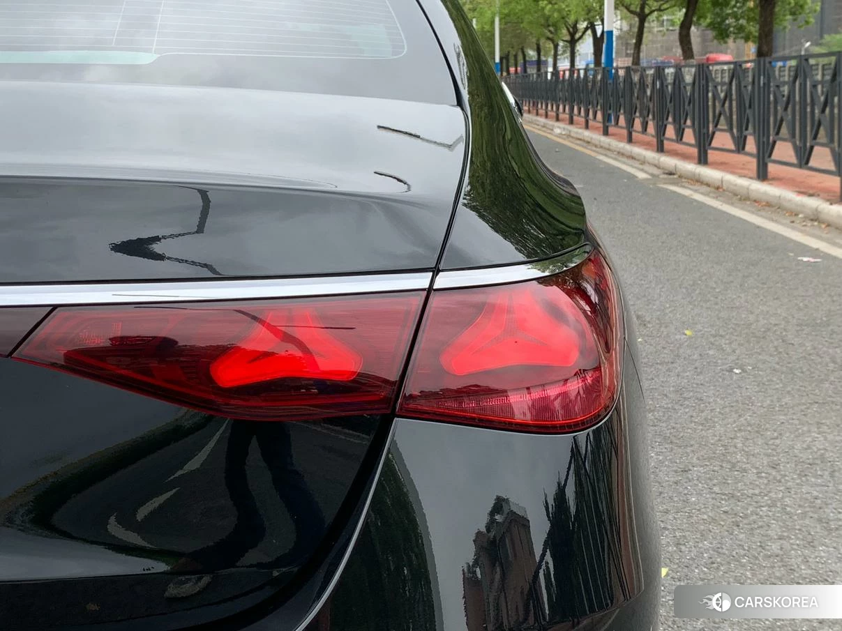 Mercedes-Benz E-Class id 4479543 из Китая 34