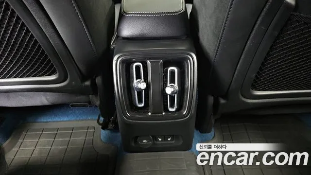 Volvo C40 Richards id 2686549 из Кореи 20