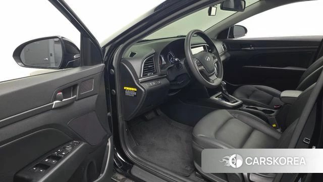 Hyundai Avante AD id 3894178 из Кореи 20