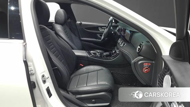 Mercedes-Benz E-Class W213 id 4310607 из Кореи 32