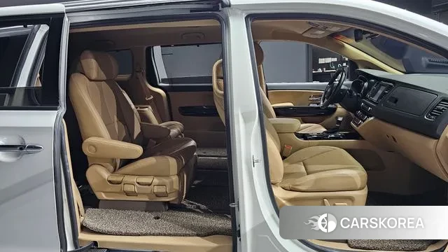 Kia The New Carnival id 3000289 из Кореи 20