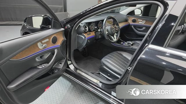 Mercedes-Benz E-Class W213 id 4324898 из Кореи 32