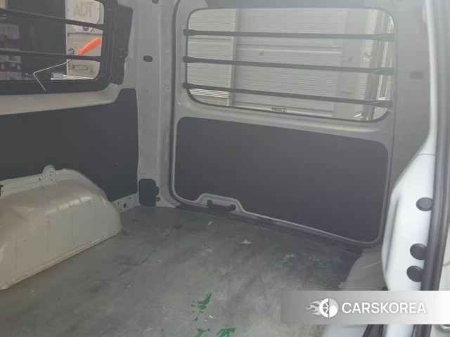 Hyundai Staria id 4934981 из Кореи 14