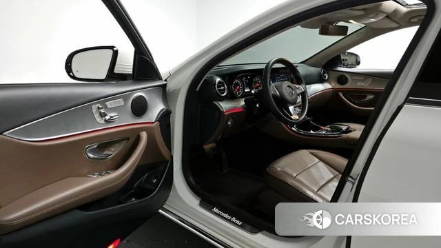 Mercedes-Benz E-Class W213 id 4357033 из Кореи 20