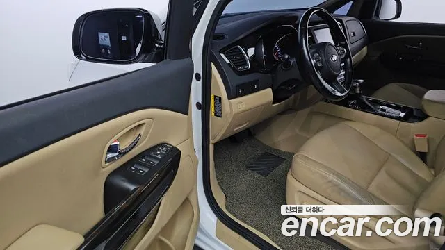 Kia The New Carnival id 2282472 из Кореи 20