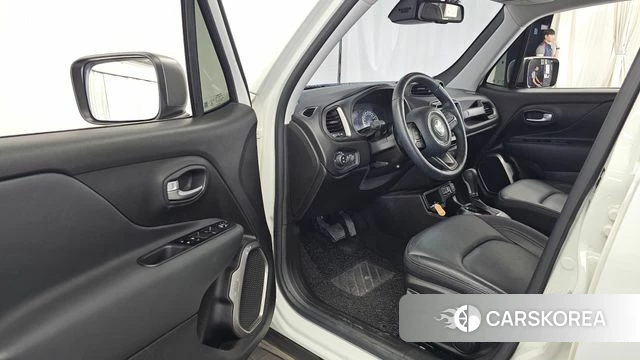 Jeep Renegade id 4444987 из Кореи 34