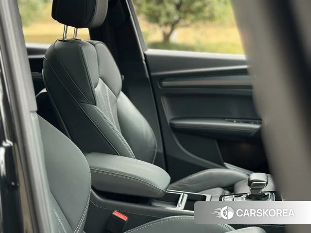 Audi Q5L id 4272811 из Китая 21