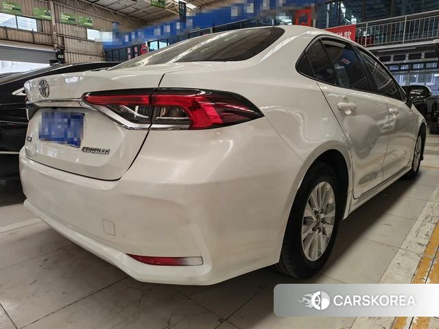 Toyota Corolla id 4301149 из Китая 10