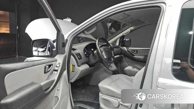 Hyundai The New Grand Starex id 4483149 из Кореи 31