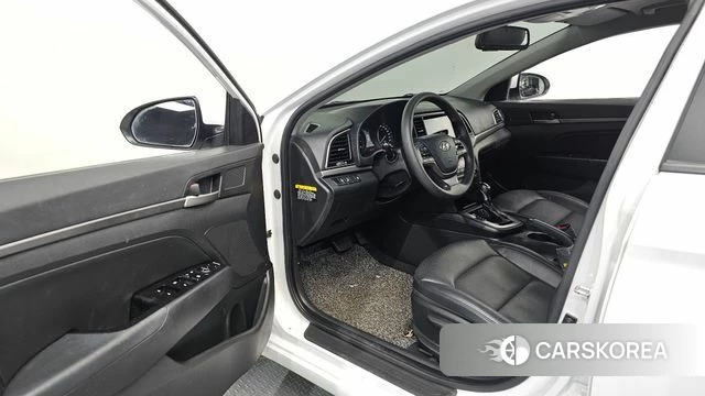 Hyundai Avante AD id 4658334 из Кореи 20