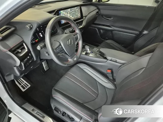 Lexus UX300h id 3185177 из Кореи 20