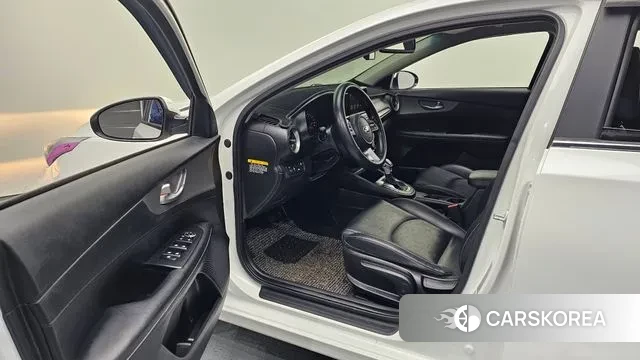 Kia Come New K3 id 3541114 из Кореи 20