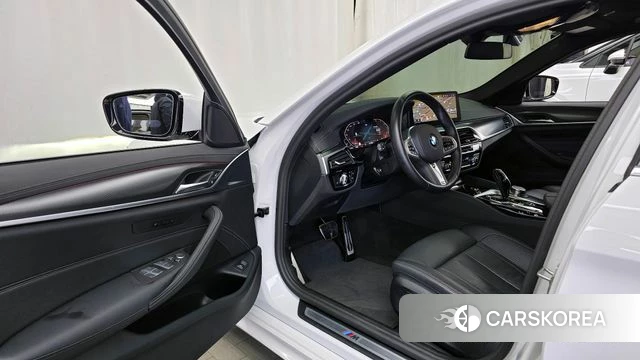 BMW 5 Series (G30) id 3818018 из Кореи 20