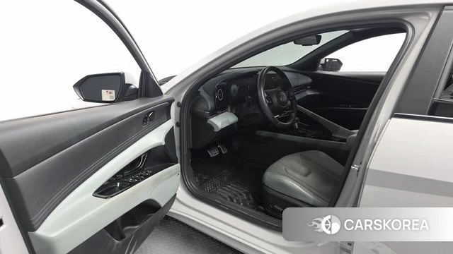 Hyundai The New Avante (CN7) id 4863387 из Кореи 30