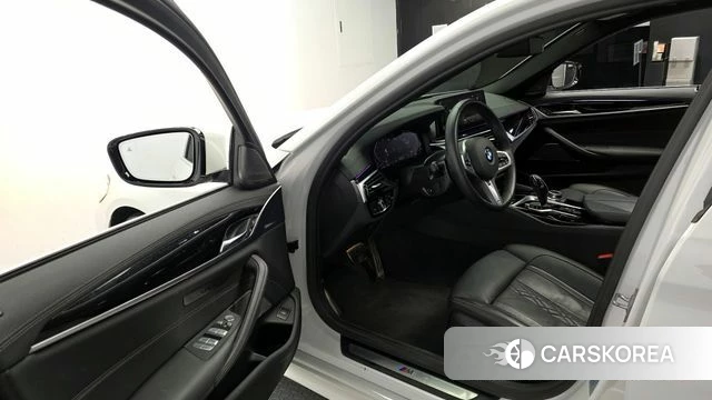 BMW 5 Series (G30) id 3865330 из Кореи 20