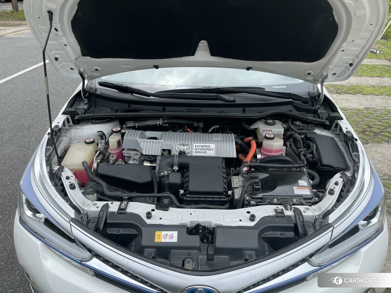 Toyota Corolla dual engine E+ id 4440581 из Китая 23