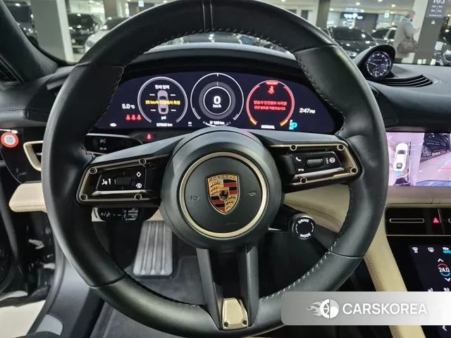 Porsche Taycan id 3685540 из Кореи 20