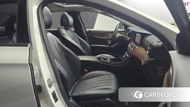 Mercedes-Benz E-Class W213 id 3009350 из Кореи 20