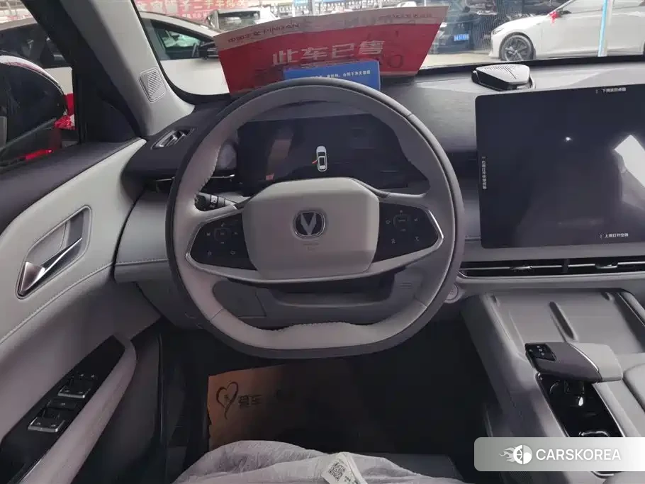 Chang'an Changan UNI-Z New Energy id 4547379 из Китая 16