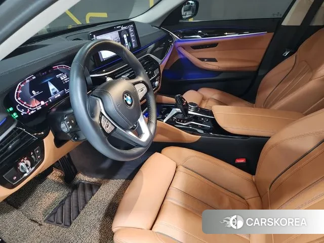 BMW 5 Series (G30) id 3342154 из Кореи 17