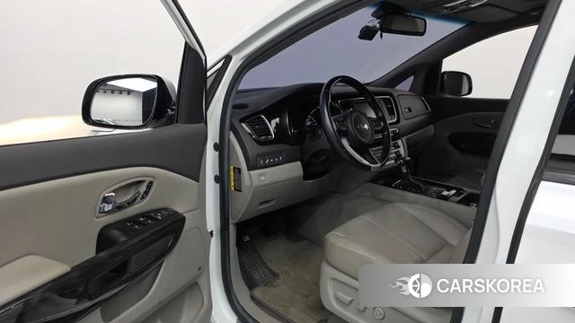 Kia All New Carnival id 4652423 из Кореи 34
