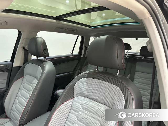 Volkswagen Tiguan L id 4365971 из Китая 16
