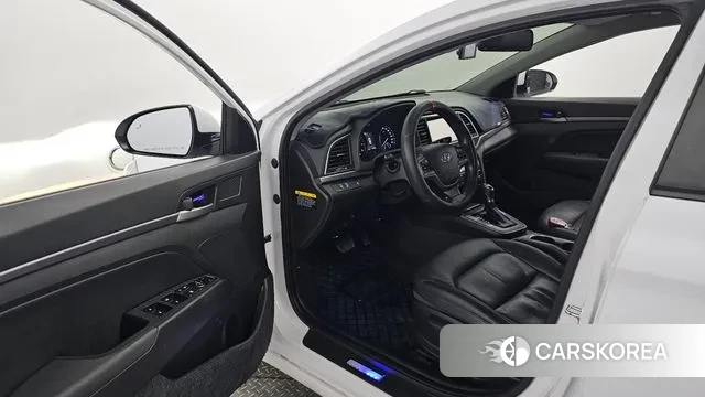 Hyundai Avante AD id 3085749 из Кореи 20