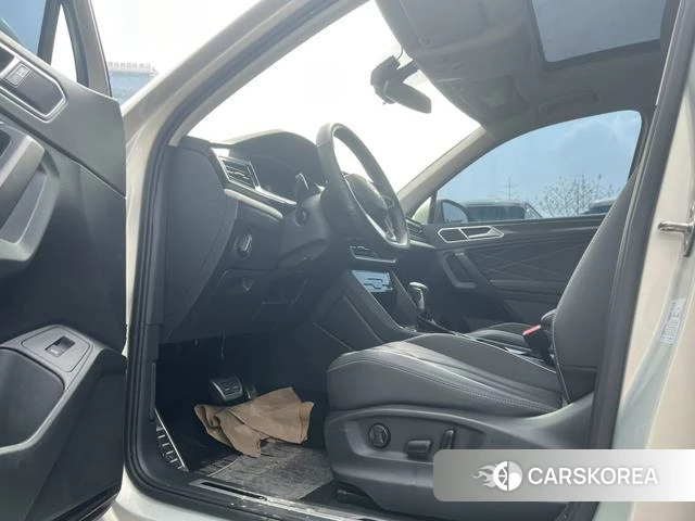 Volkswagen Tiguan L id 4307322 из Китая 10