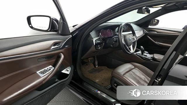 BMW 5 Series (G30) id 3845945 из Кореи 20