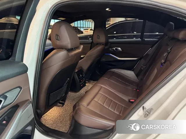 BMW 3 Series (G20) id 3385900 из Кореи 14