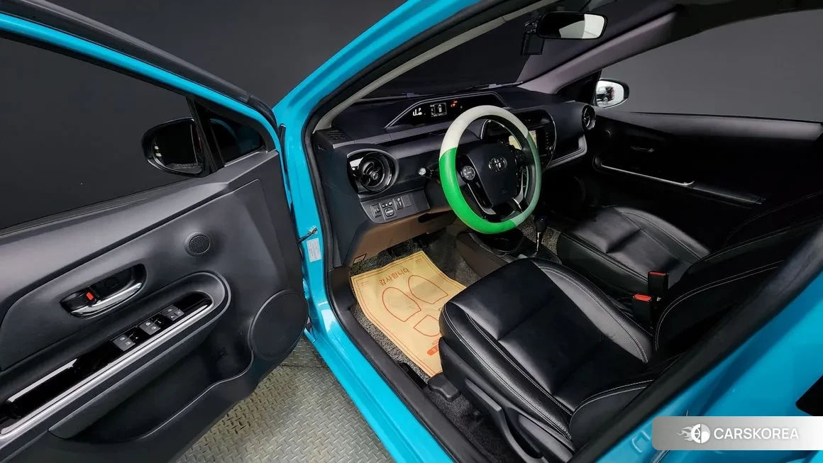 Toyota Prius C id 2142195 из Кореи 20