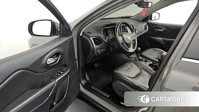 Jeep Cherokee (KL) id 3296117 из Кореи 20