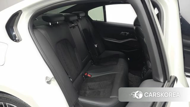BMW 3 Series (G20) id 4593928 из Кореи 30