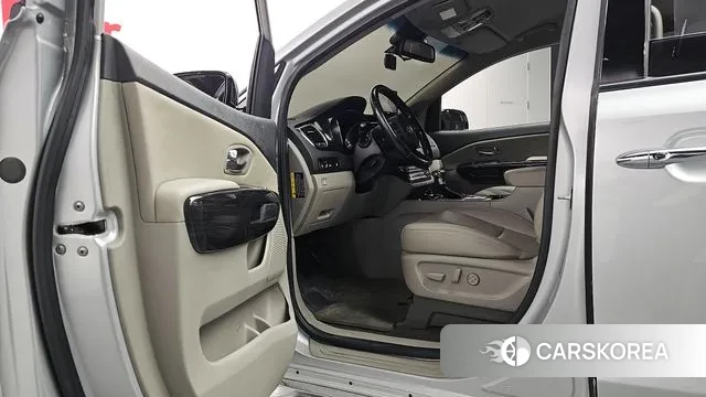 Kia The New Carnival id 3233467 из Кореи 20