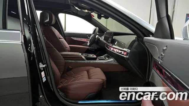 BMW 7 Series (G70) id 2507687 из Кореи 20