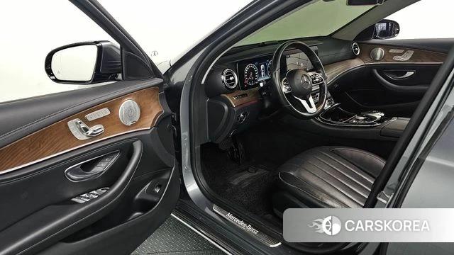 Mercedes-Benz E-Class W213 id 4872932 из Кореи 20