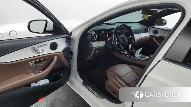 Mercedes-Benz E-Class W213 id 4581010 из Кореи 34