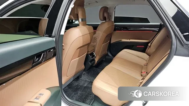 Hyundai Grandeur Hybrid (GN7) id 3310716 из Кореи 20