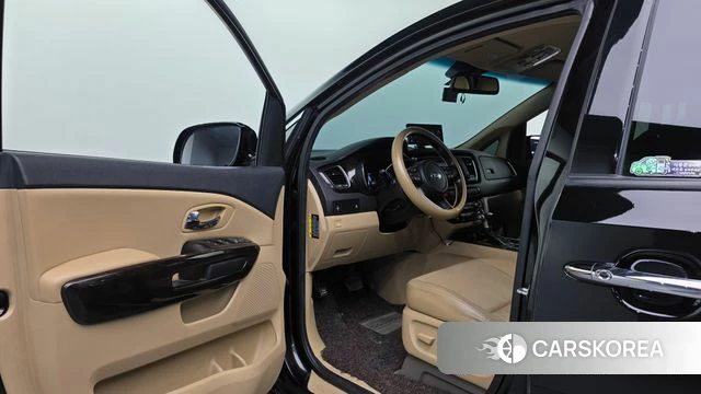 Kia The New Carnival id 4586999 из Кореи 20