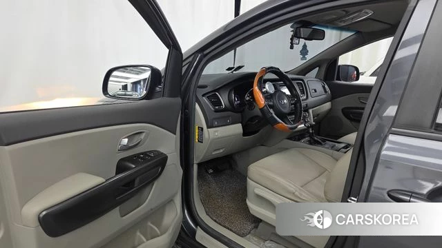 Kia All New Carnival id 4459758 из Кореи 30